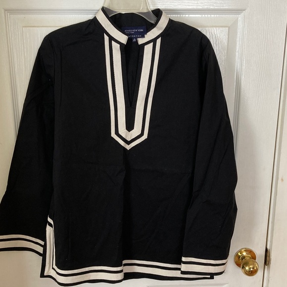 Jones New York Tops - Jones New York Black Tunic with White Accents